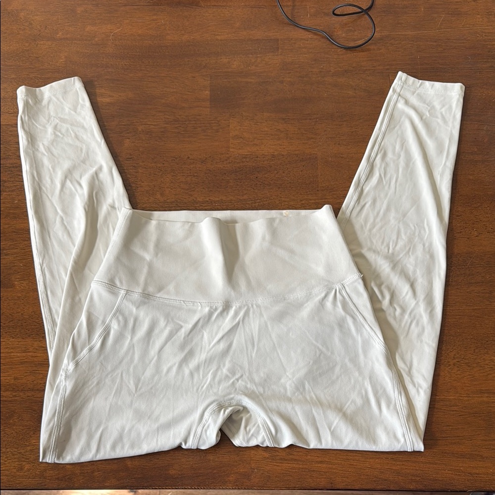 White High-Waisted Leggings